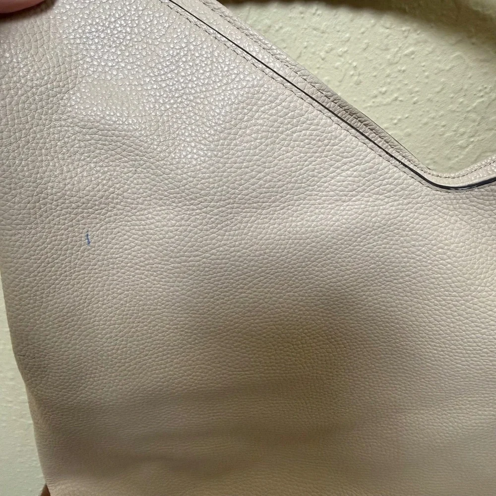 Rebecca Minkoff Chain Hobo Bag Cream Leather Handle Side Zippers‎ Quiet Luxury